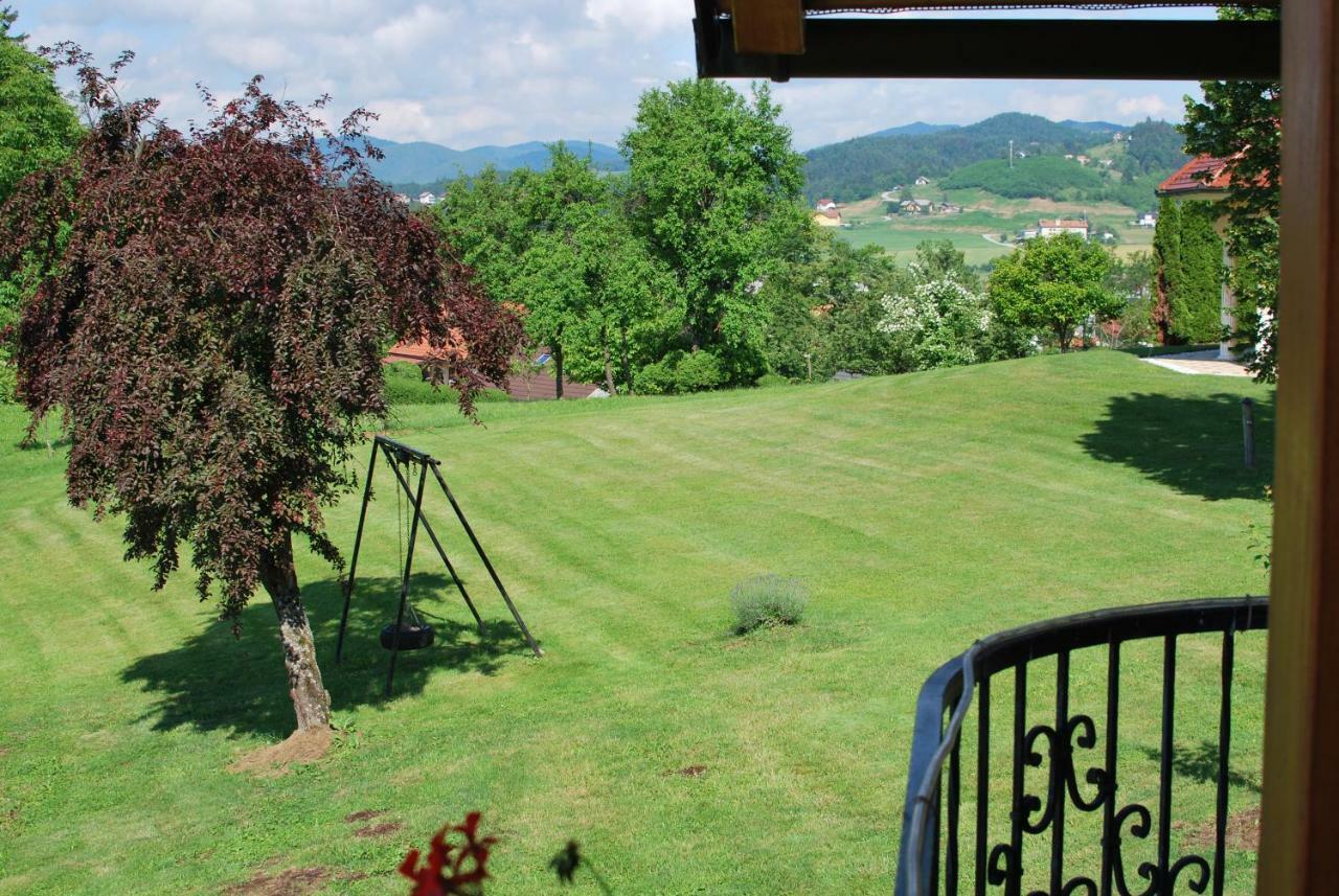 Holiday Home Dobrotin Vojnik Luaran gambar