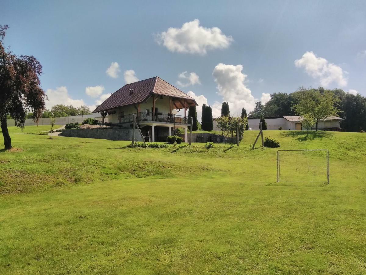Holiday Home Dobrotin Vojnik Luaran gambar